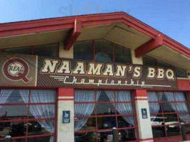 Naaman's Bbq food