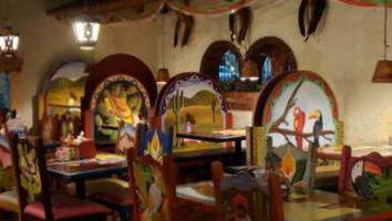 El Reparo Mexican Restaurant inside