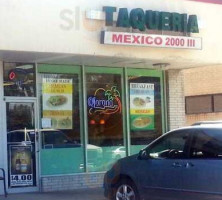 Taqueria Mexico 2000 outside