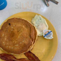 Beverly's Pancake House food