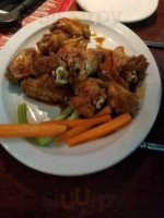 Buffalo Brothers Pizza Wings food