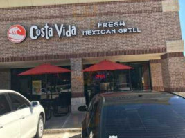 Costa Vida Fresh Mexican Grill outside