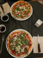 Cammi Cammi Pizzeria Bisteccheria food