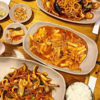 Seoul Korean Kitchen food