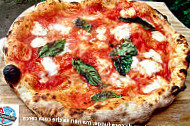 Ricomincio Da 3 Pizzeria Napoletana food