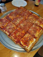 Michelangelos Pizza food