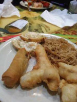 Lin's Asian Buffee food