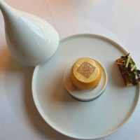 Villa René Lalique food