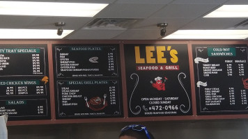 Lee's Seafood Grill inside