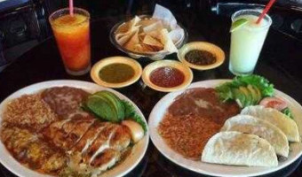 Maria Cuca's Mexican Cuisine food