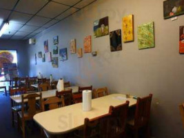 Cafe Beignets Of Alabama inside