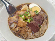 Guay Jub Teng Nueng food