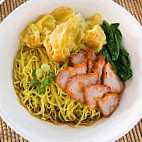Wǒ Jiā Miàn (168 Wanton Noodles) inside