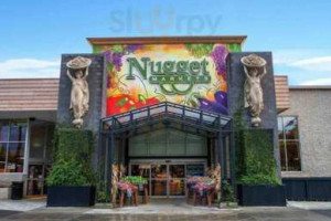 Nugget Markets inside