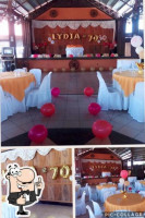 Ponciaan Catering inside