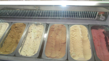 Emerald Creek Ice-Creamery inside