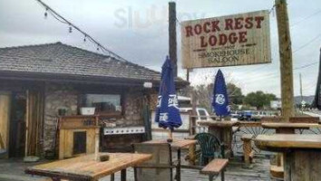 Rock Rest Lodge inside