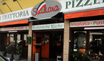 Trattoria Siciliana outside