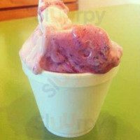 Sweetberries Eatery And Frozen Custard food