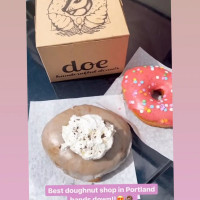 Doe Donuts food
