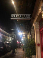 Couvant At The Eliza Jane outside