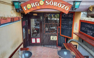 Forgo Soeroezo outside