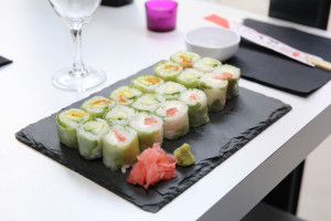 Pause Sushi food