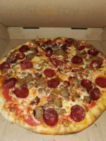 Sisson Ave Pizza  food