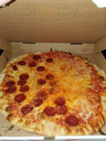 Sisson Ave Pizza  food