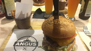 Angus Burguer Grill food