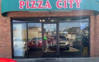 Ahmed's Pizza City outside
