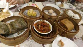 Treasures Yi Dian Xin (paragon) food