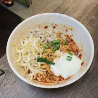 Victory Thai Boat Noodle food