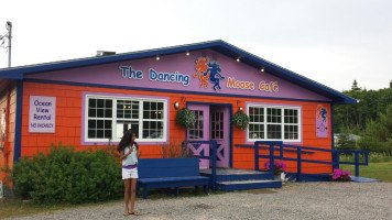 The Dancing Moose Cafe food