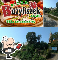 Pizza Bazyliszek Club food