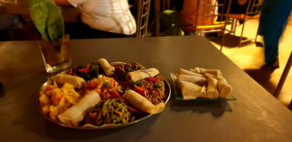 Le Menelik ምኒልክ food