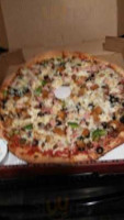 Double's Pizza food