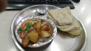 Gulati Dhaba food