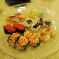 Sushi Goshin food