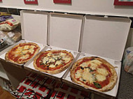 Pizzeria Salvator Rosa food