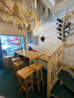 Wood Bear Cafe food