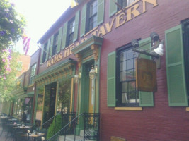 Rams Head Tavern - Annapolis inside