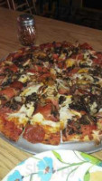 Wenelli's Pizza food