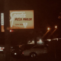 Spud's Pizza Parlor outside