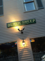 Black Sheep Bah Grill food