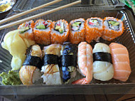 Sushi-Bar Ohayo food