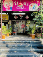 U Me Cafe outside