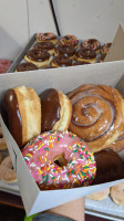 P Rs Donuts food