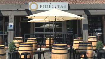 Fidelitas Wines Woodinville outside