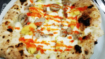 L'officina Della Pizza Di Severino Mario food